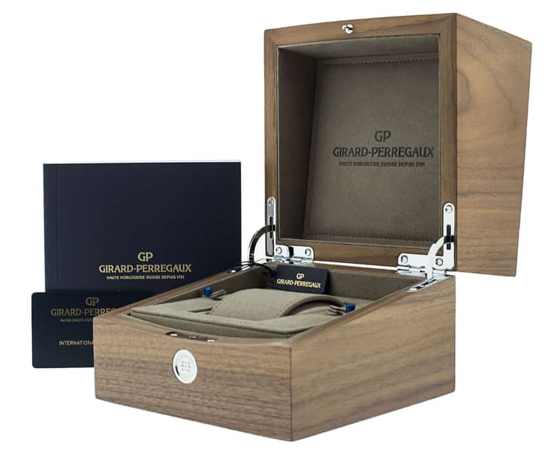 Girard Perregaux Laureato 81000-11-131-11A